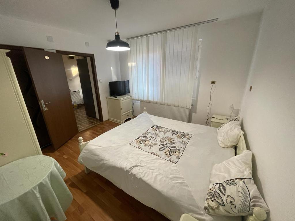 Fortress Apartments Oradea Exterior foto